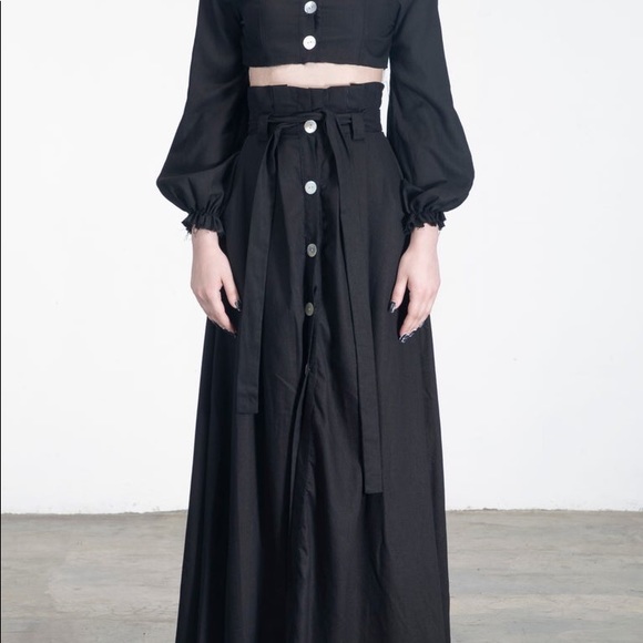 Shades of Silence linen two piece skirt set - Picture 5 of 5